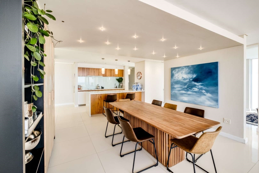 3 Bedroom Property for Sale in Green Point Western Cape